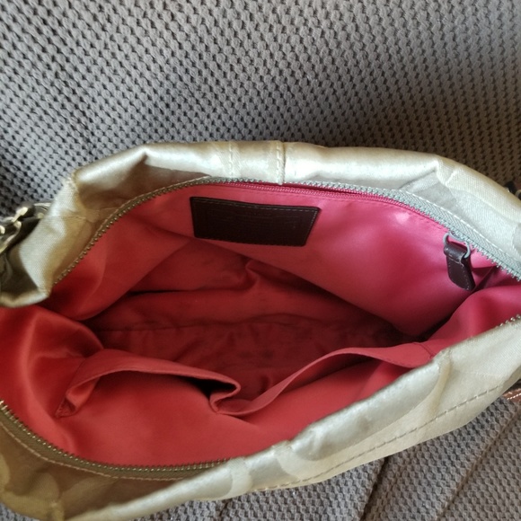 Coach - Picture 3 of 3